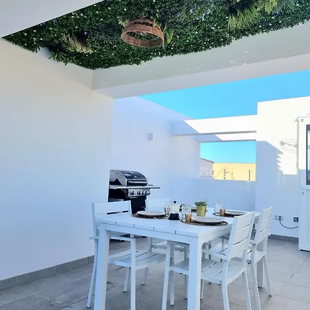 Luxury Penthouse Valentin With Jacuzzi * Corralejo