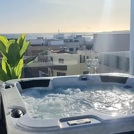 Apartment Luxury Penthouse Valentin With Jacuzzi Corralejo