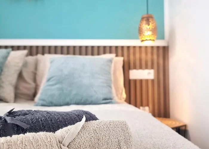 Luxury Penthouse Valentin With Jacuzzi דירה *