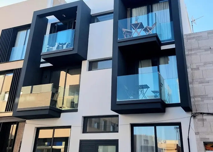 Luxury Penthouse Valentin With Jacuzzi דירה קורלחו